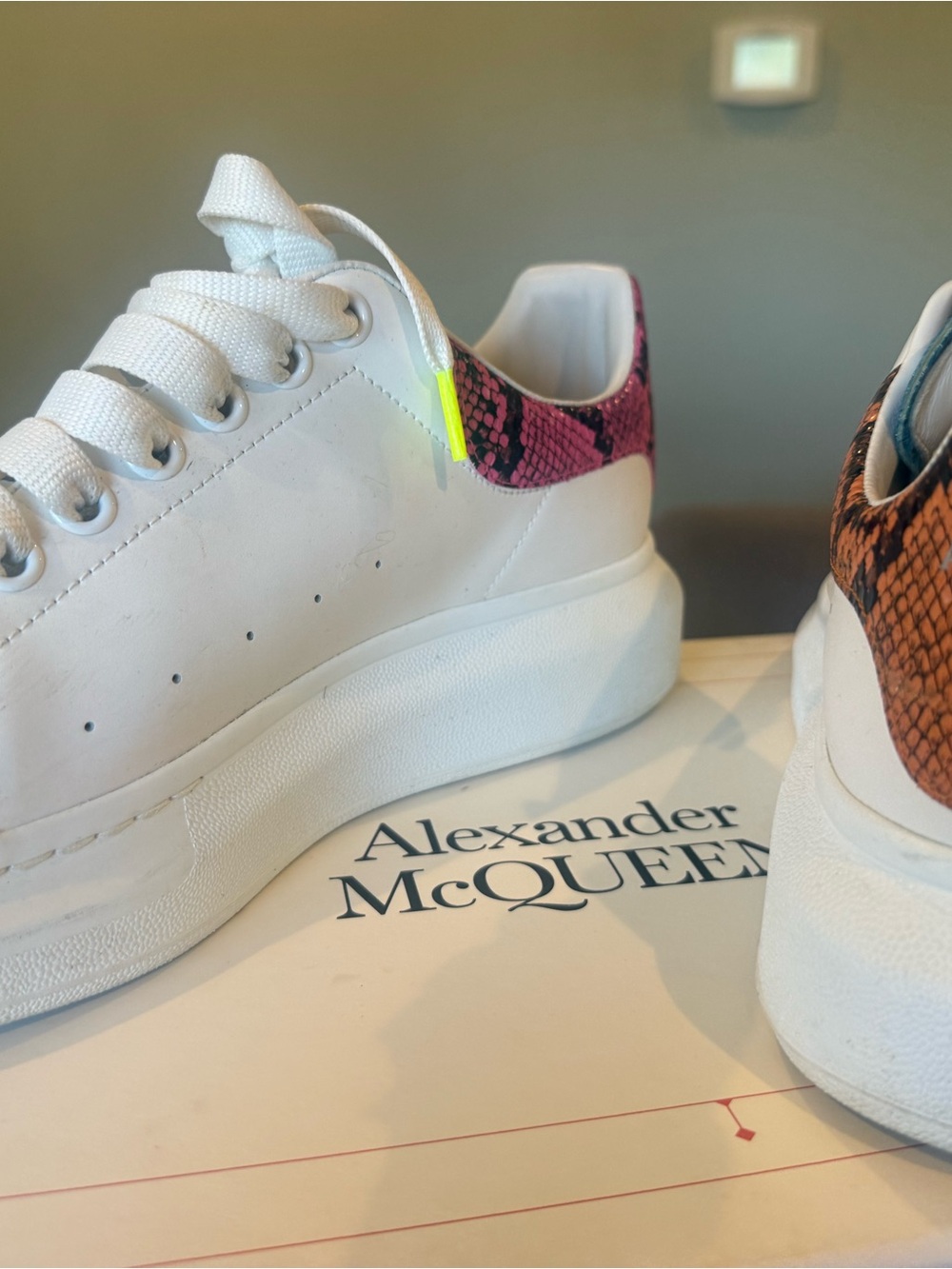 Alexander McQueen White/Black Sneakers (Box Label)